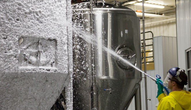 DEMA - FI-WC-SS-E -  WALL MOUNTED CONCENTRATE FOAMER